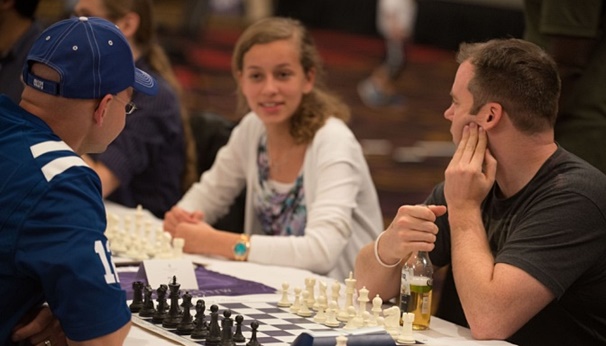 Chatting with tournament participants