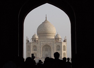 Besuch des Taj-Mahals im Rahmen des Indienaustauschs